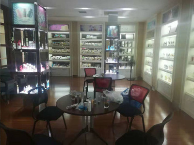 參觀工廠陪同口譯-工作交流會(huì)議陪同口譯服務(wù)-上海